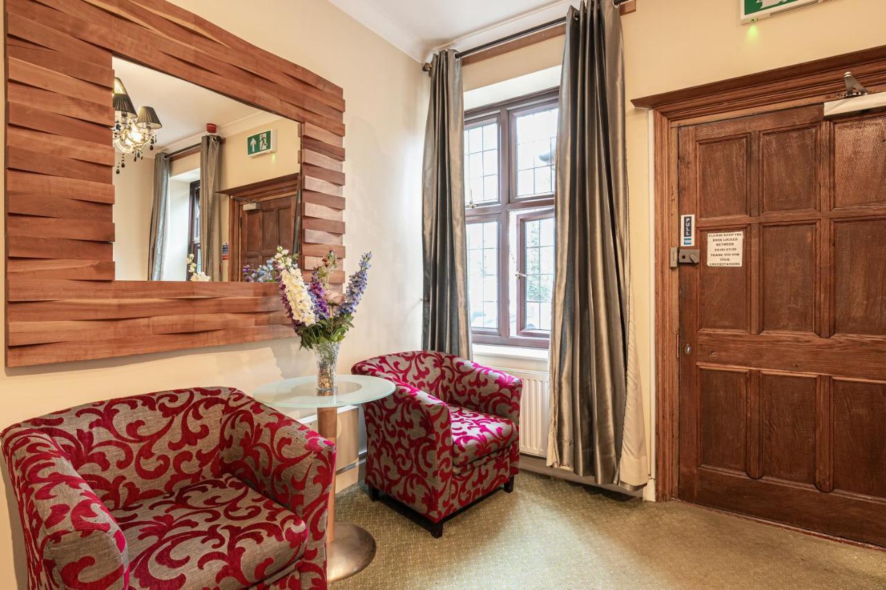 Barrington Lodge Crawley Kültér fotó