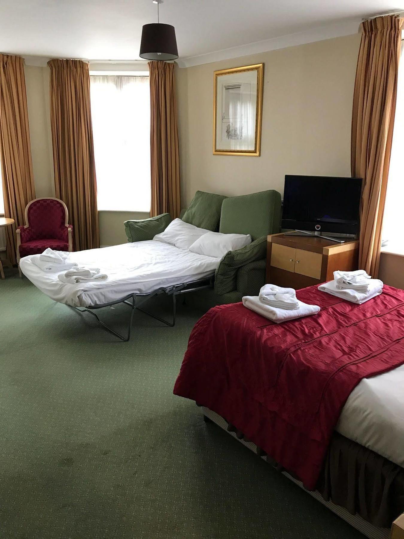 Barrington Lodge Crawley Kültér fotó