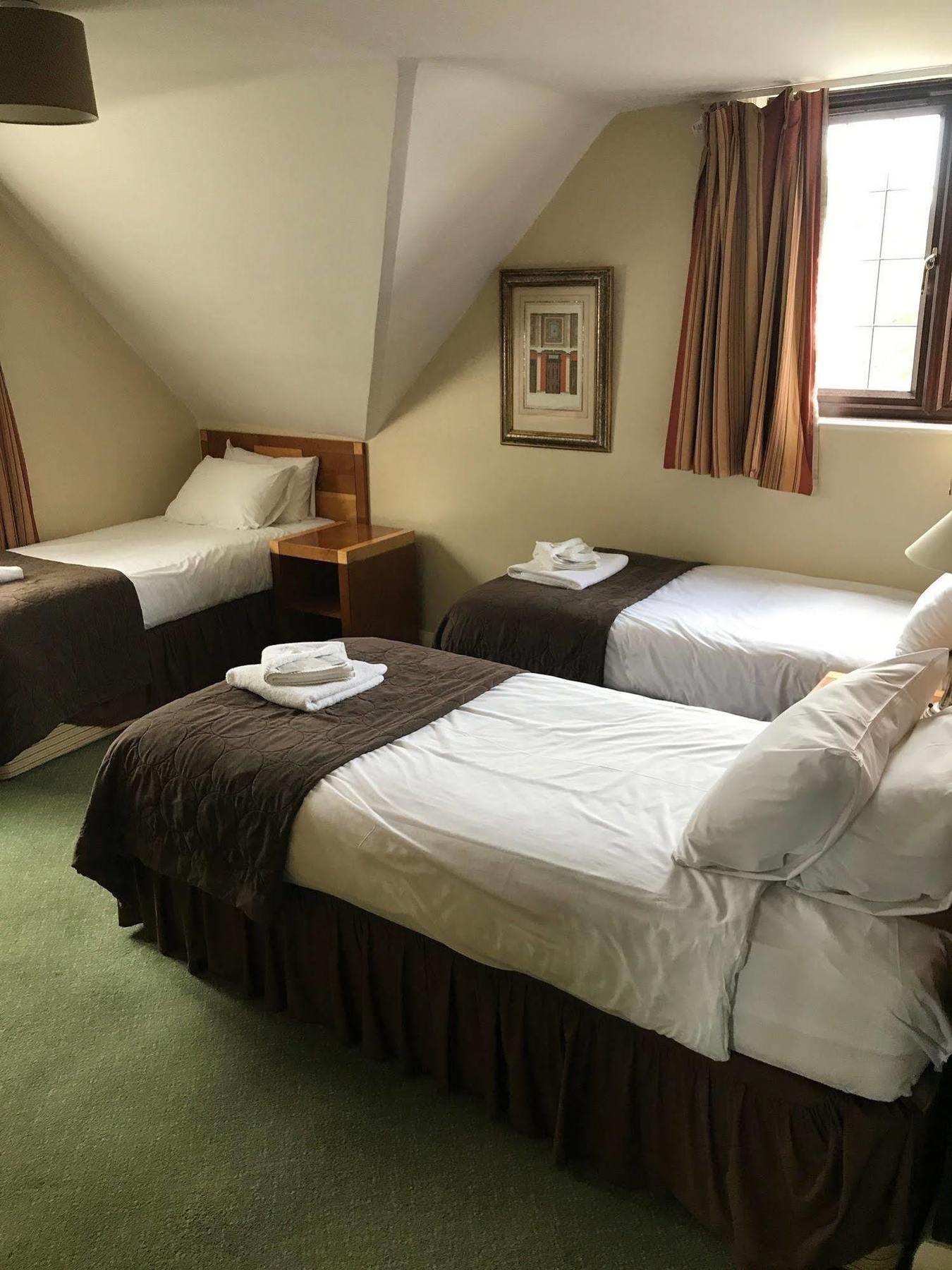 Barrington Lodge Crawley Kültér fotó